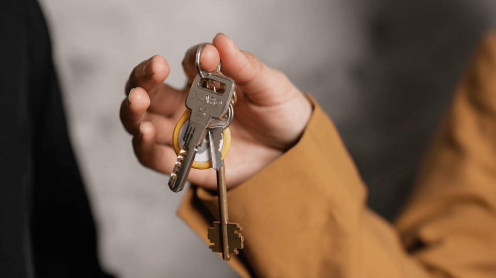 The Non-Negotiable Protection: Owners vs. Lender's Title Insurance in Tennessee